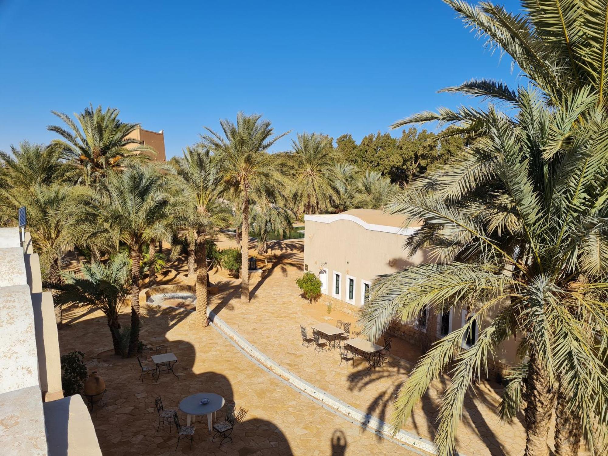 Hotel Pansy Qasr Ghilan Exterior photo